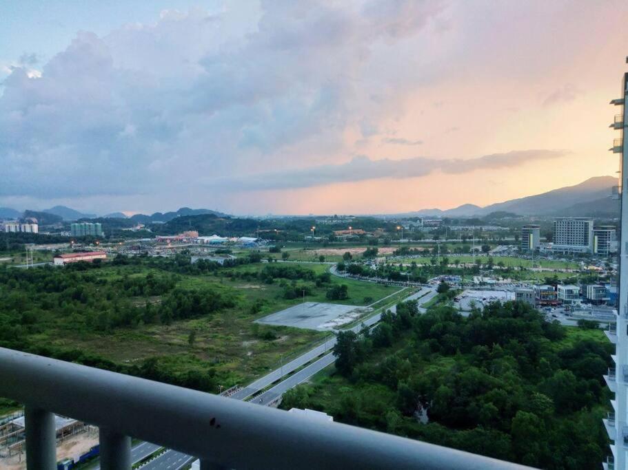 Luxurious Homestay 3Br With Pool Meru Ipoh 8 Pax Luaran gambar